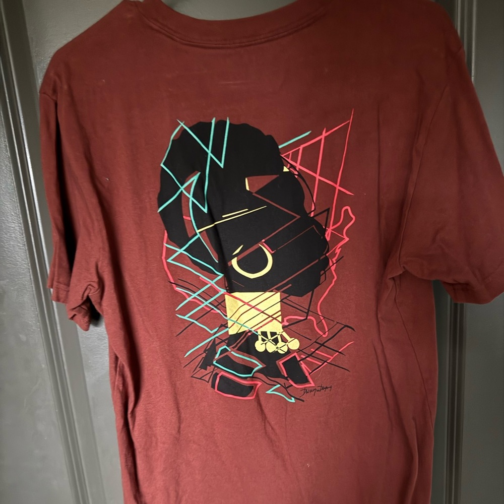 Men’s gap graphic tshirt
